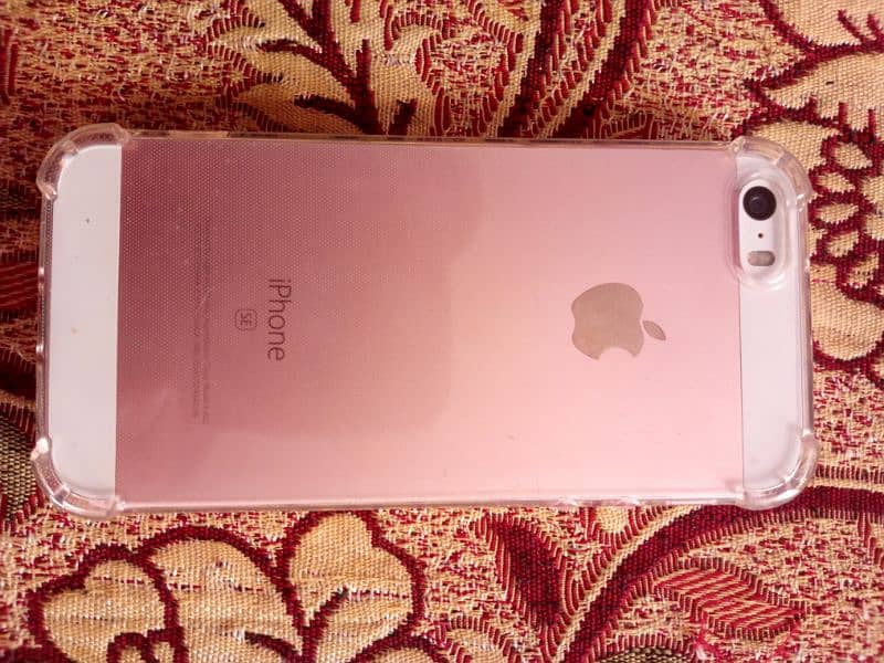 I'm selling my phone I phone SE 2016 non pta 1