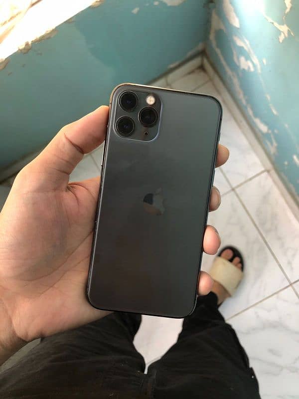 IPhone 11 pro jv non pta up for sale panel issue read ad 0