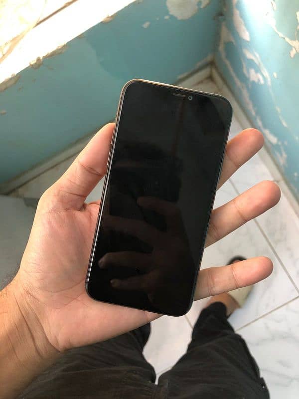 IPhone 11 pro jv non pta up for sale panel issue read ad 2