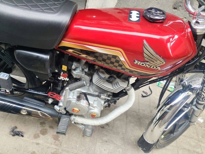 Honda 125 gold edition pesh invoice serial is EG185 6