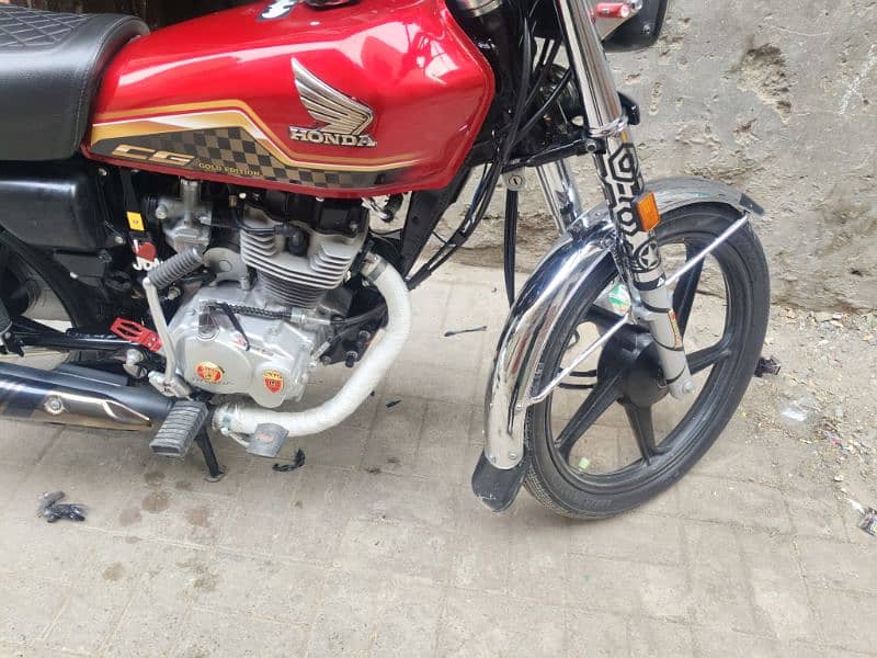 Honda 125 gold edition pesh invoice serial is EG185 9