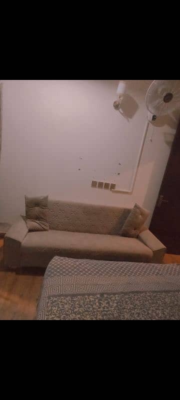 Furniture for sale due to shifting 4