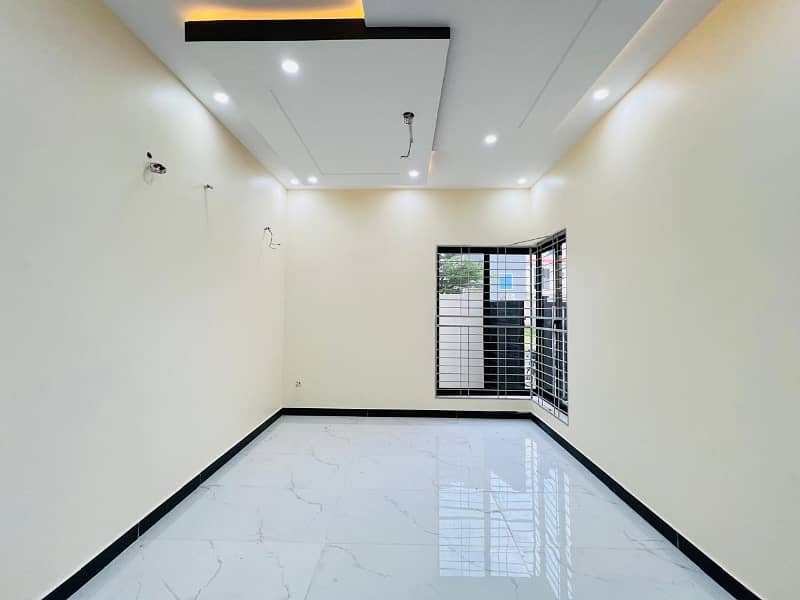 5 Marla House For Sale in Royal Palm City Gujranwala 8