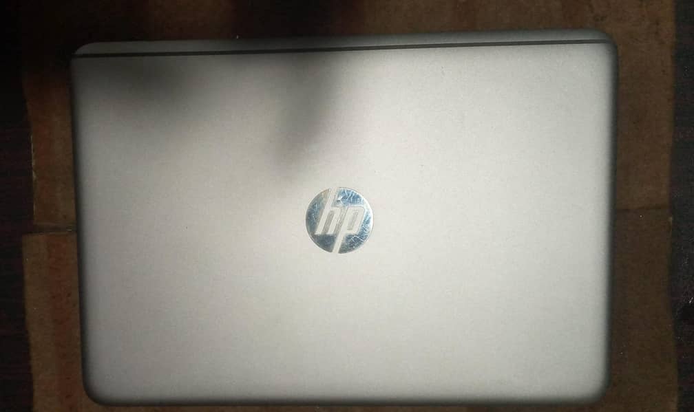 HP EliteBook Folio 1040 G3 Core i5 6th Gen 8GB 256GB SSD Touch 3