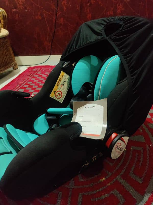 Baby car seat (carry cot for sale) 1