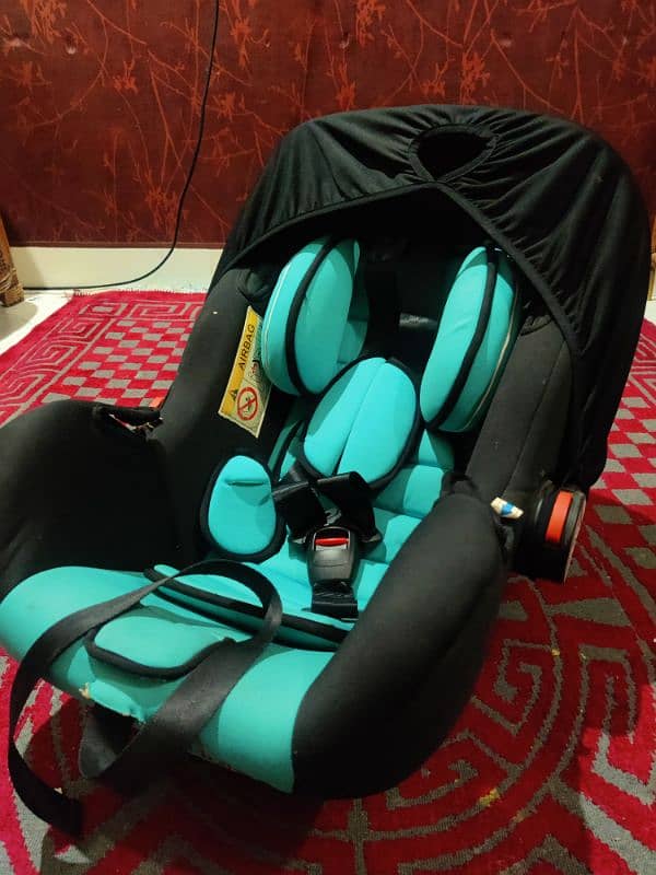 Baby car seat (carry cot for sale) 3