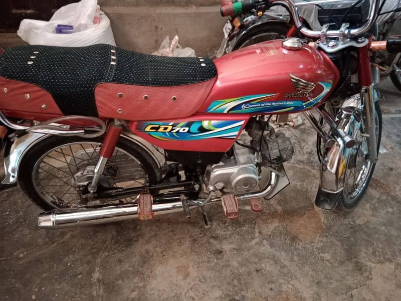 selling my Honda bike 2024 model 2