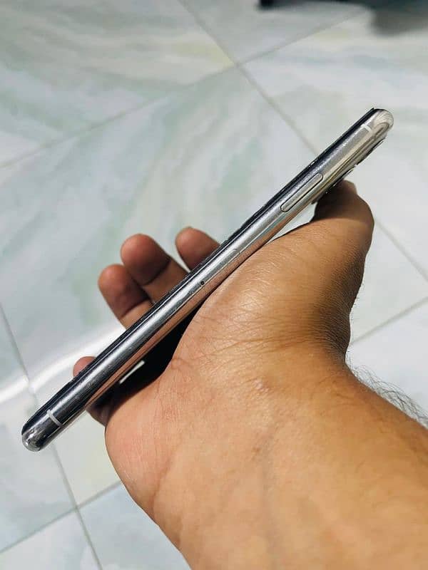 Iphone 11 pro max non pta 7