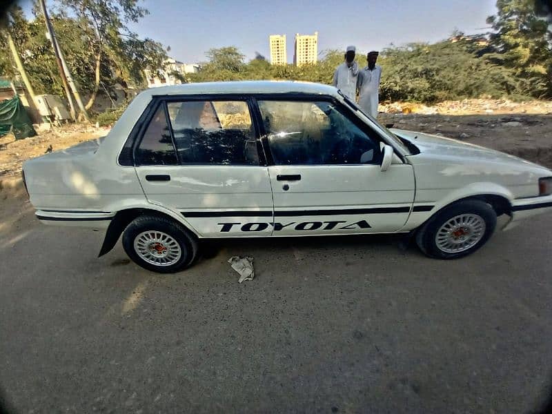 Toyota Corolla  1987 5