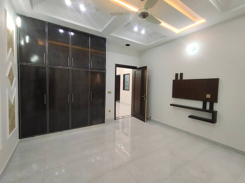 10 Marla Furnished House For Sale Brand New 7