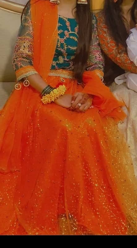 mehndi lehnga 0