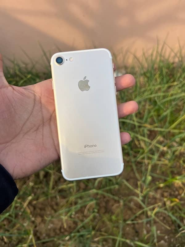 Iphone 7 PTA APROVED 2