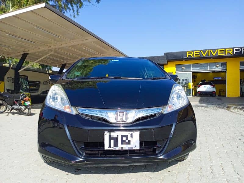 Honda Fit 1.3 Hybrid 10th Anniversary. Model 2012, Import 2015. 14