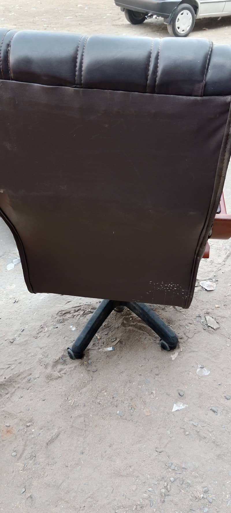 Office chair for sale faisalabad 3