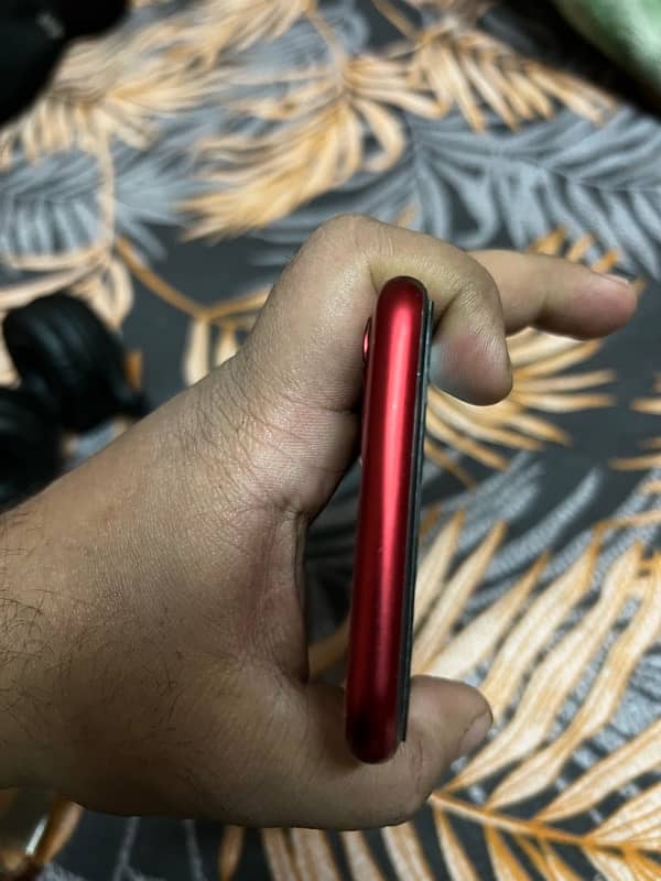 Iphone 11 Red 128GB Factory Unlock Non PTA 5