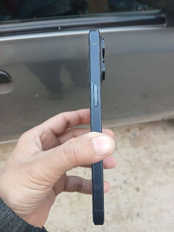 iphone 15 pro max blue titanium 4