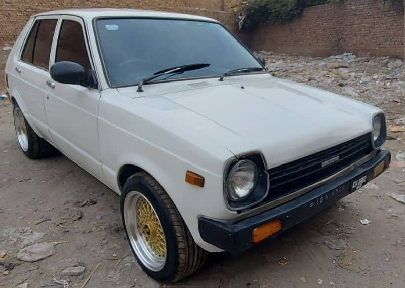 Toyota Starlet 1979 3