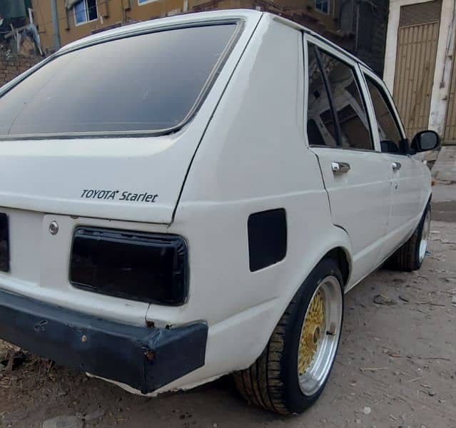 Toyota Starlet 1979 7