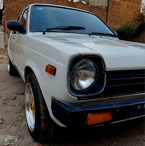 Toyota Starlet 1979 8