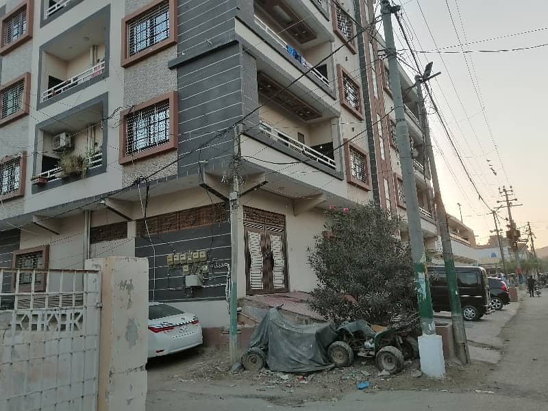 PORTION 2nd floor excellent condition North karachi sector 11A 0