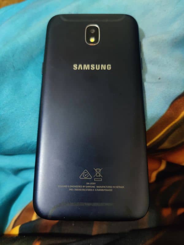 Samsung galaxy j5 pro 0