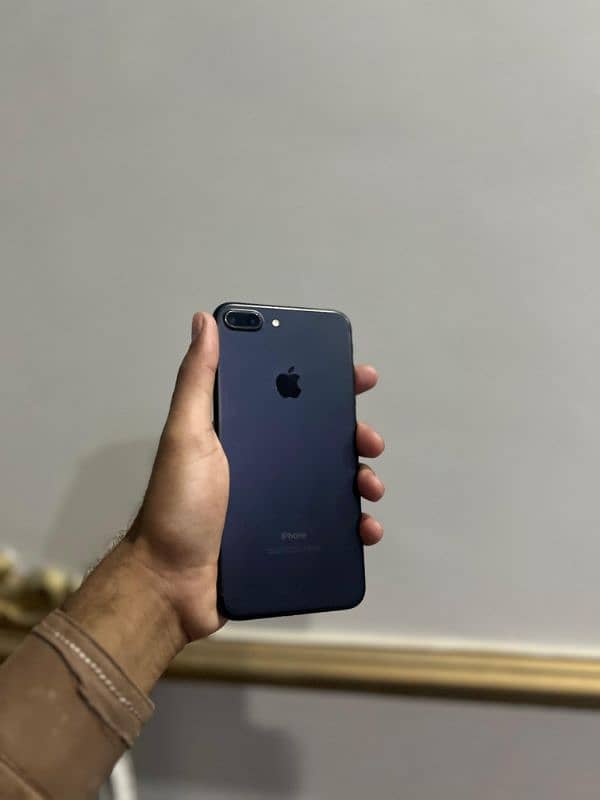 iphone 7 plus pta approved 32 gb 0