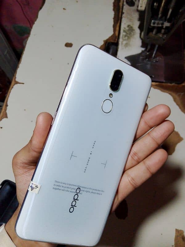 oppo f11 fresh h urgent m beach rha hn 1