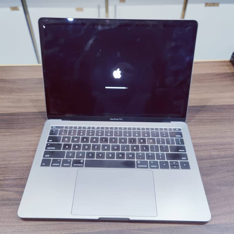 Apple Macbook Pro  2017 with 16GB Ram 256GB SSD 2