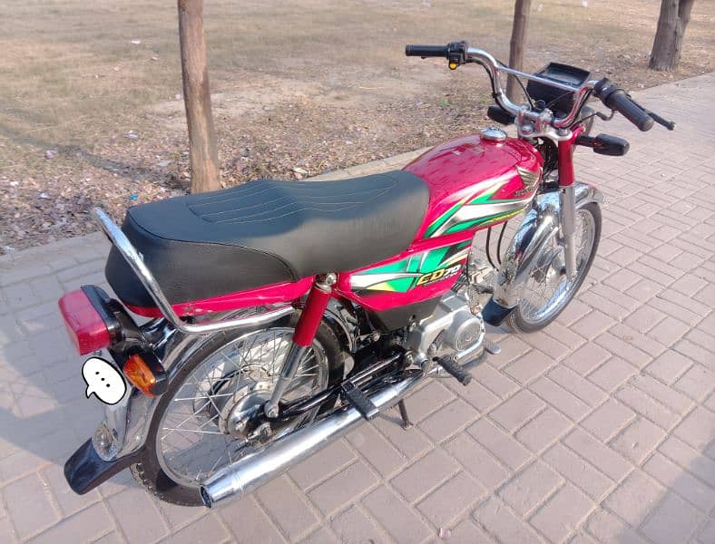 Honda CD 70 Model 2022 3