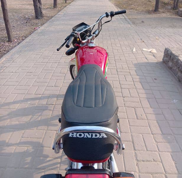 Honda CD 70 Model 2022 5