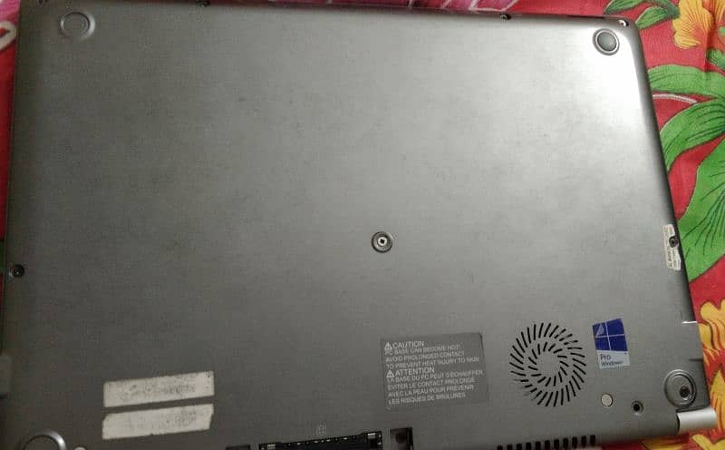 Toshiba laptop 5th gen for urgent sale. Price 33,500/- 3