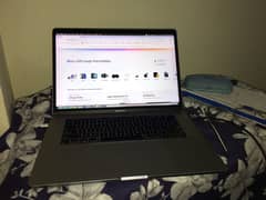 Apple MacBook Pro 15-inch Intel Core i7 - 16GB RAM Laptop