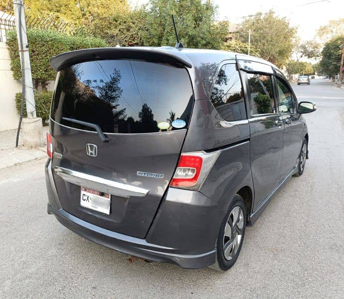 Honda Freed 2014 registered 2018 Hybrid 1.5 Automatic 6 Seater 2