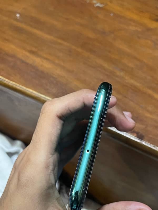 Samsung Galaxy A30s 3