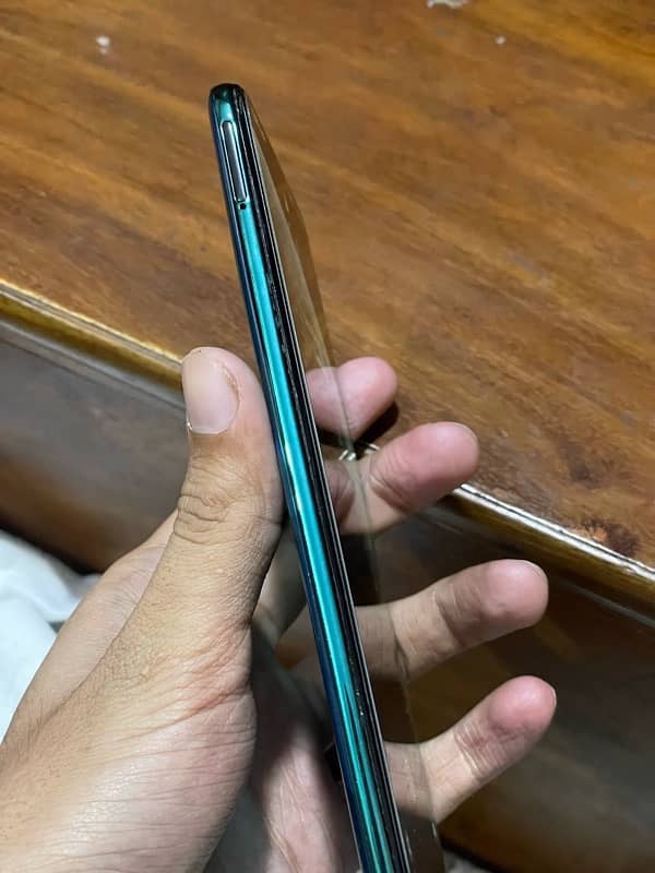 Samsung Galaxy A30s 4