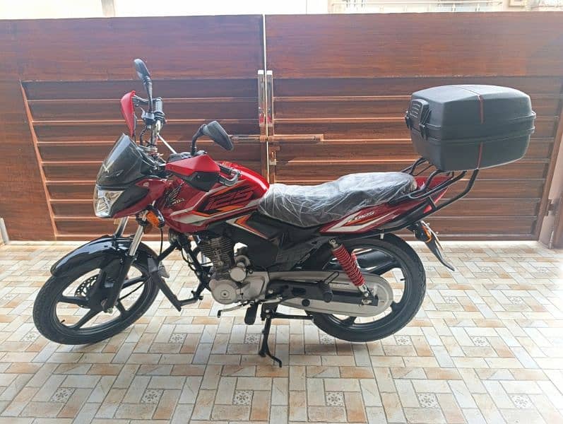 Honda CB 125 F Sporty Special Edition Brand New condition for Sale 4