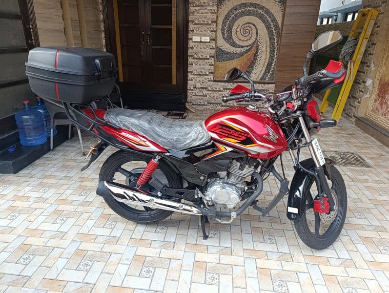 Honda CB 125 F Sporty Special Edition Brand New condition for Sale 6