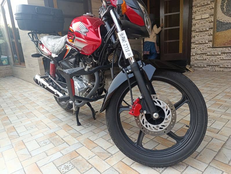 Honda CB 125 F Sporty Special Edition Brand New condition for Sale 7