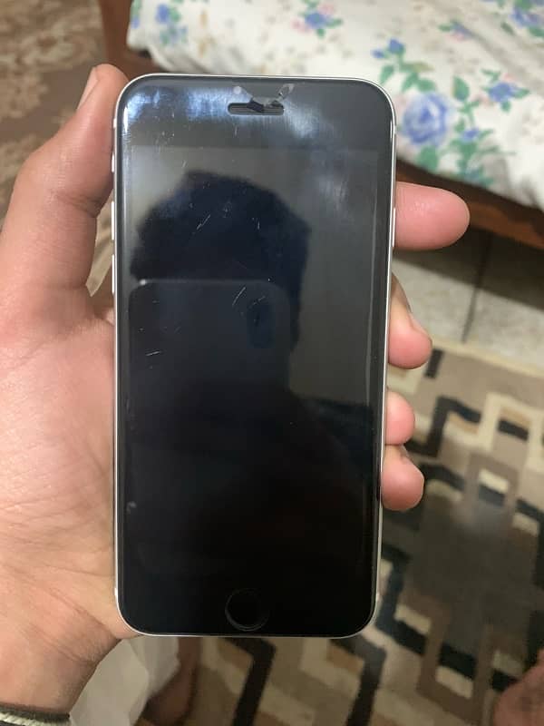 Iphone SE 2020 Pta Approved 10/10 Cond. 0