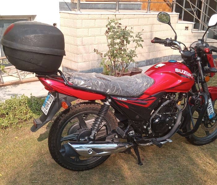 Suzuki GR 150  Model 2022 7