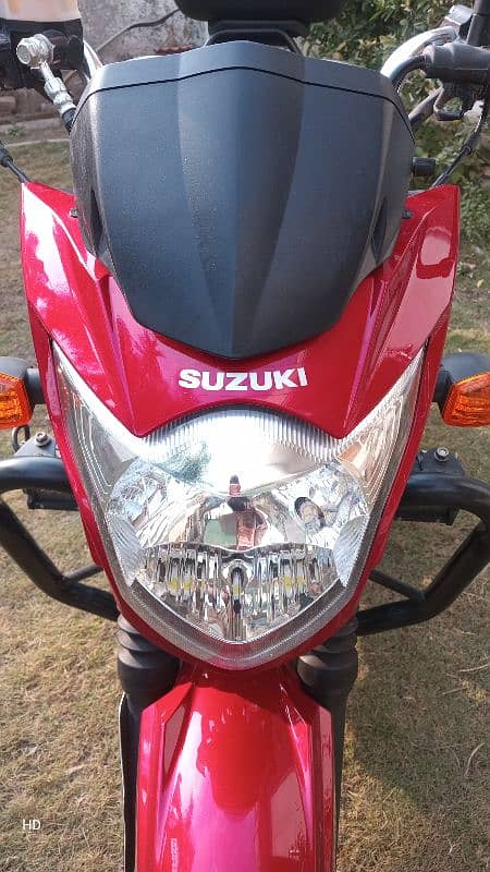 Suzuki GR 150  Model 2022 10