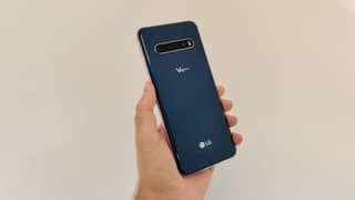 LG V60 Thinq 5G sported ( Exchange possible )