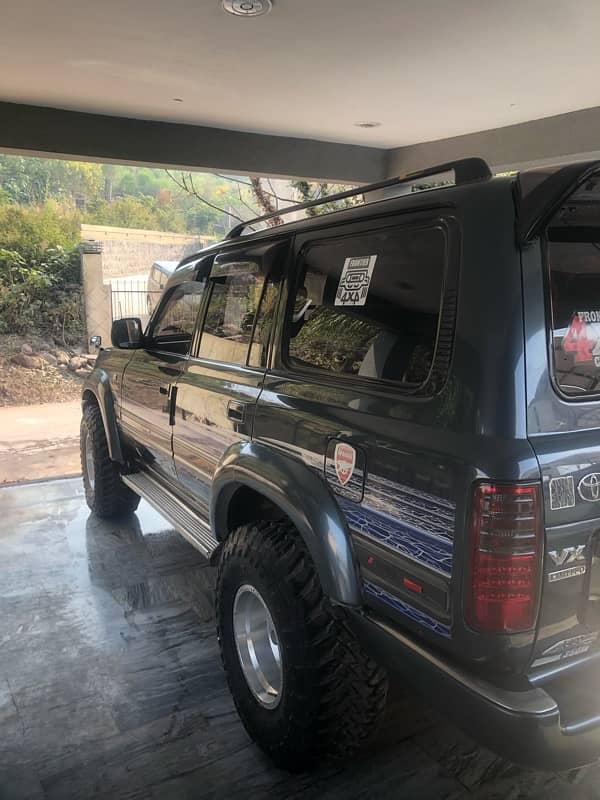 Toyota Land Cruiser 1992 4