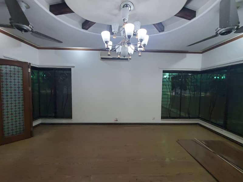 1 Kanal Out Class Lower Portion For Rent In DHA Phase 4, Block FF, Lahore 1