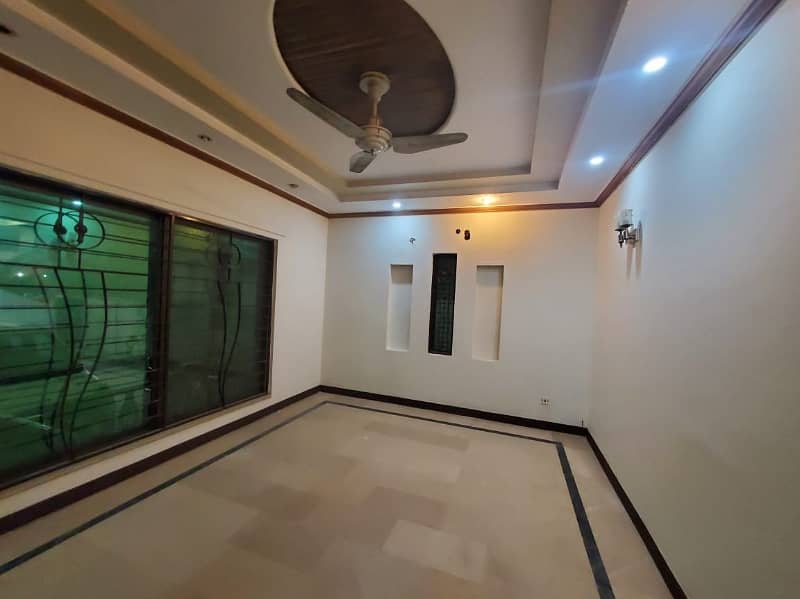 1 Kanal Out Class Lower Portion For Rent In DHA Phase 4, Block FF, Lahore 3