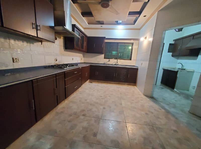 1 Kanal Out Class Lower Portion For Rent In DHA Phase 4, Block FF, Lahore 14