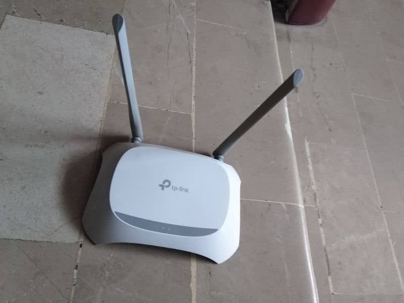 Tp link TL-WR840N router 8