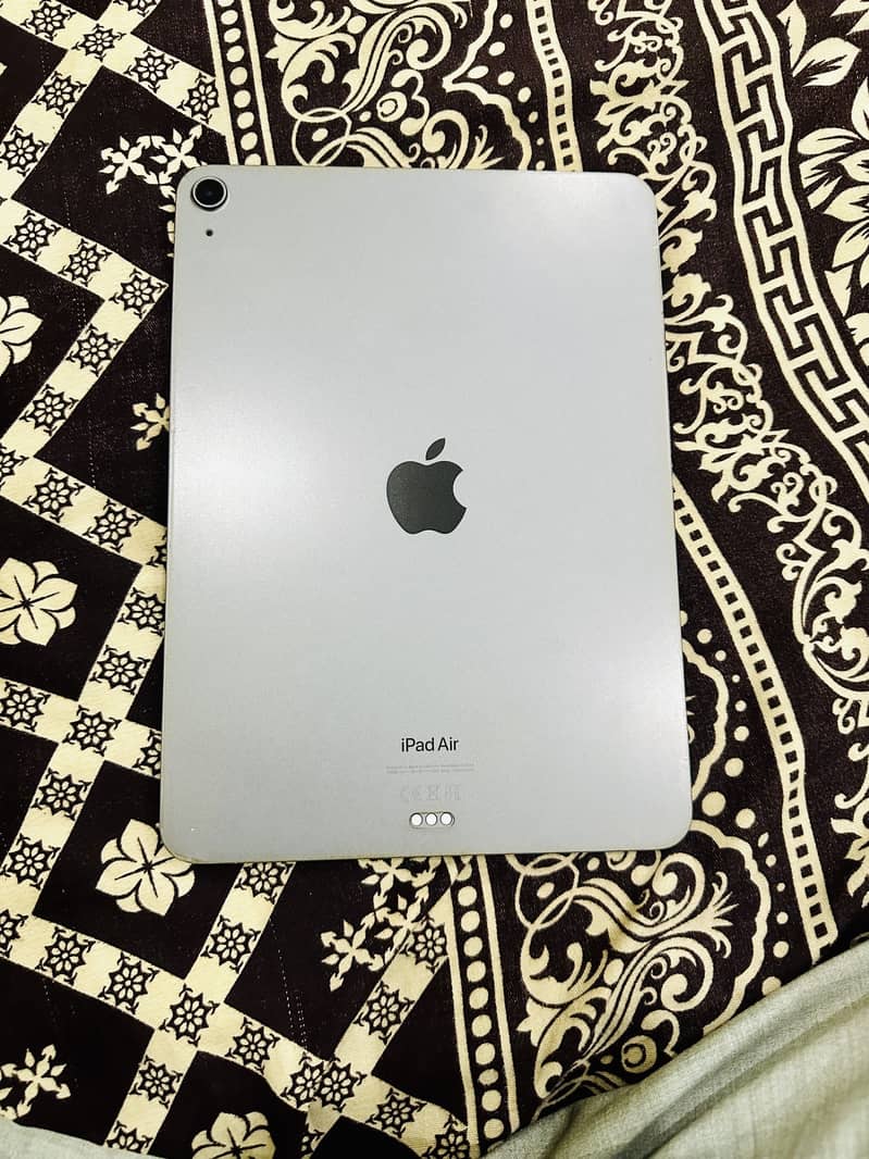 iPad Air 5th Generation M1 With Apple Pencil 2 for Sale 2