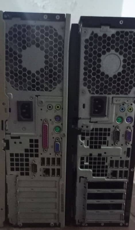 2 x Desktoo Pcs 1