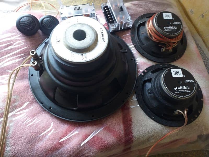 car sound system avalaible good condition 2